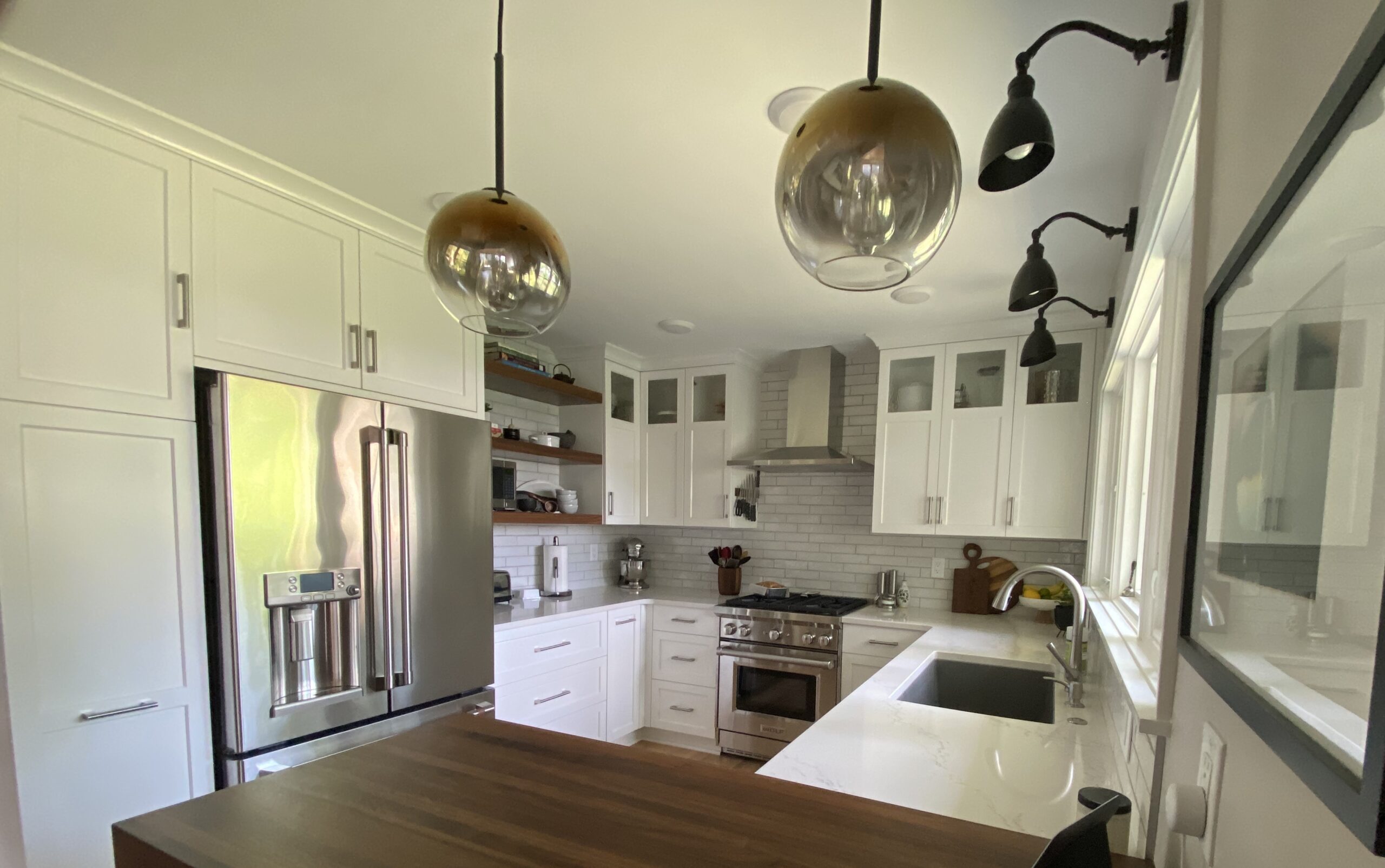 Custom cabinet remodeling with modern kitchen design